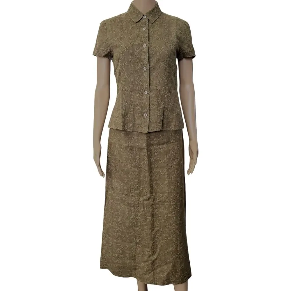 Burberry Embroidered Blouse & Skirt Set - Picture 2 of 16